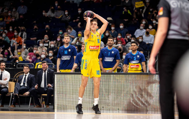 替代的存在 替代的存在